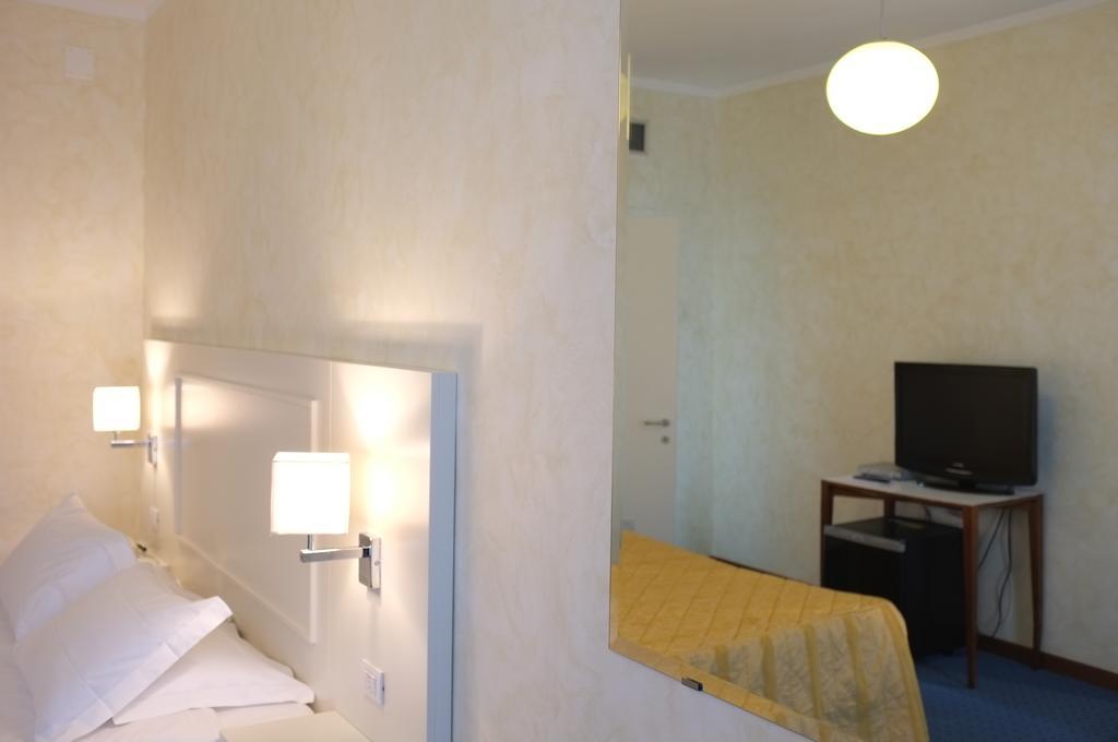 Hotel Della Citta Et De La Ville Forlì Oda fotoğraf